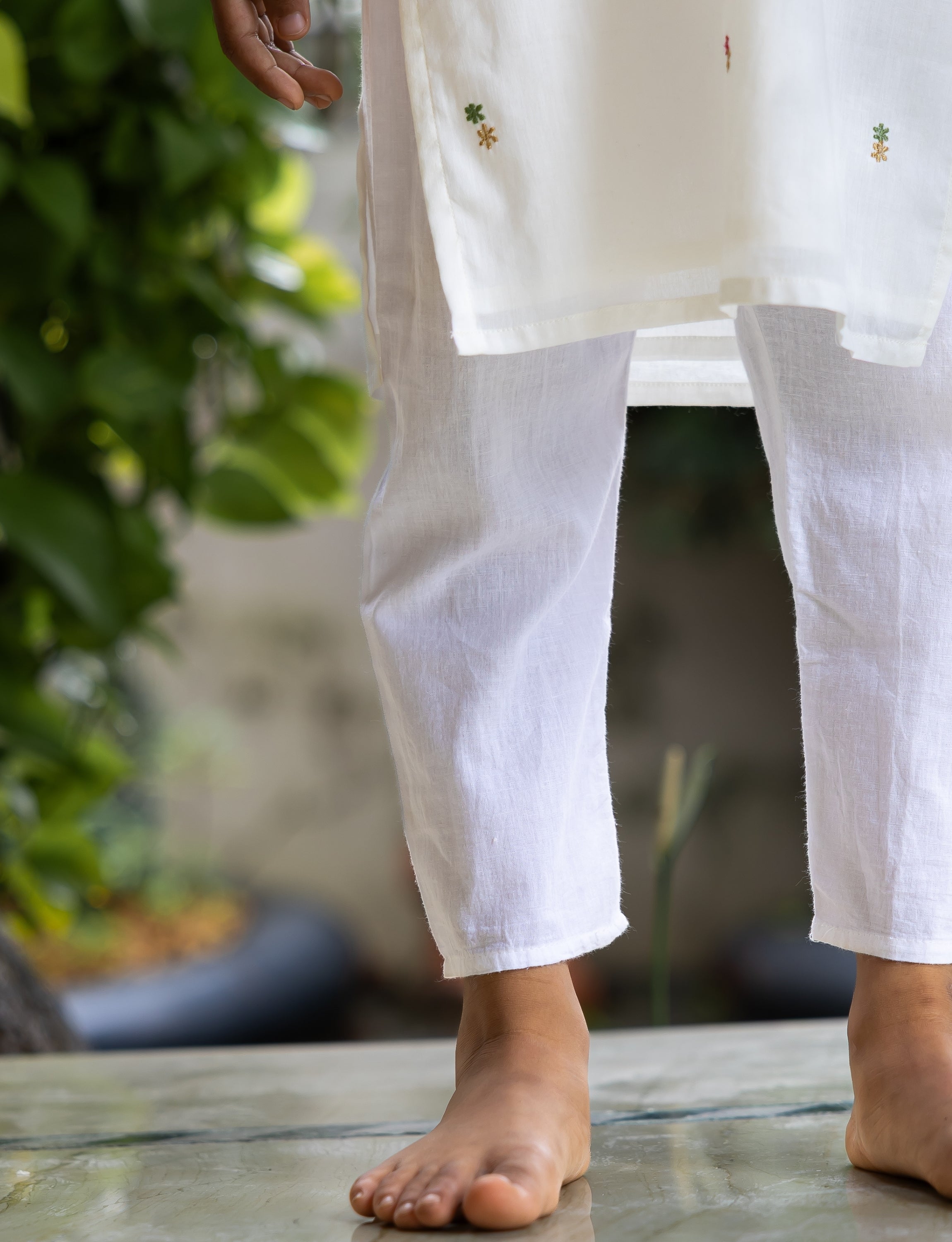 White Straight Kurta with Tiny Multi Color Motifs